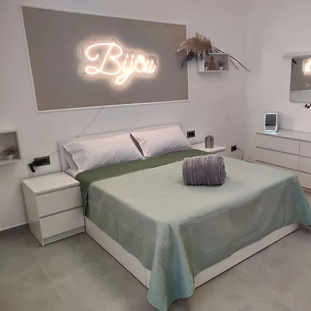 Bijou Bed & Breakfast