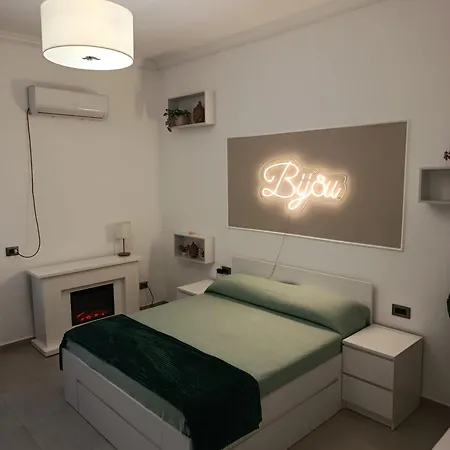 Bijou 4*
